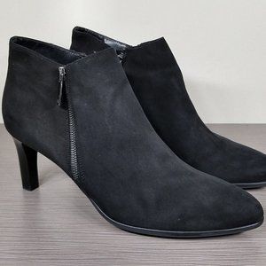 Aquatalia 'Dina' Weatherproof Suede Ankle Boot, Black, Womens Size 11
